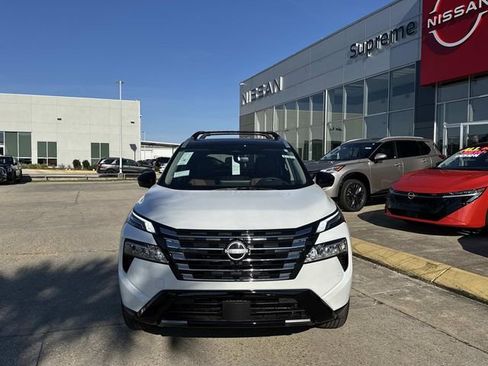 New 2026 Nissan Rogue Platinum image 2