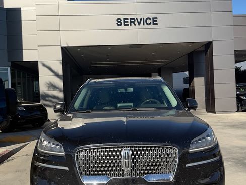 Used 2022 Lincoln Aviator Reserve w/ Elements Package Plus RWD image 2
