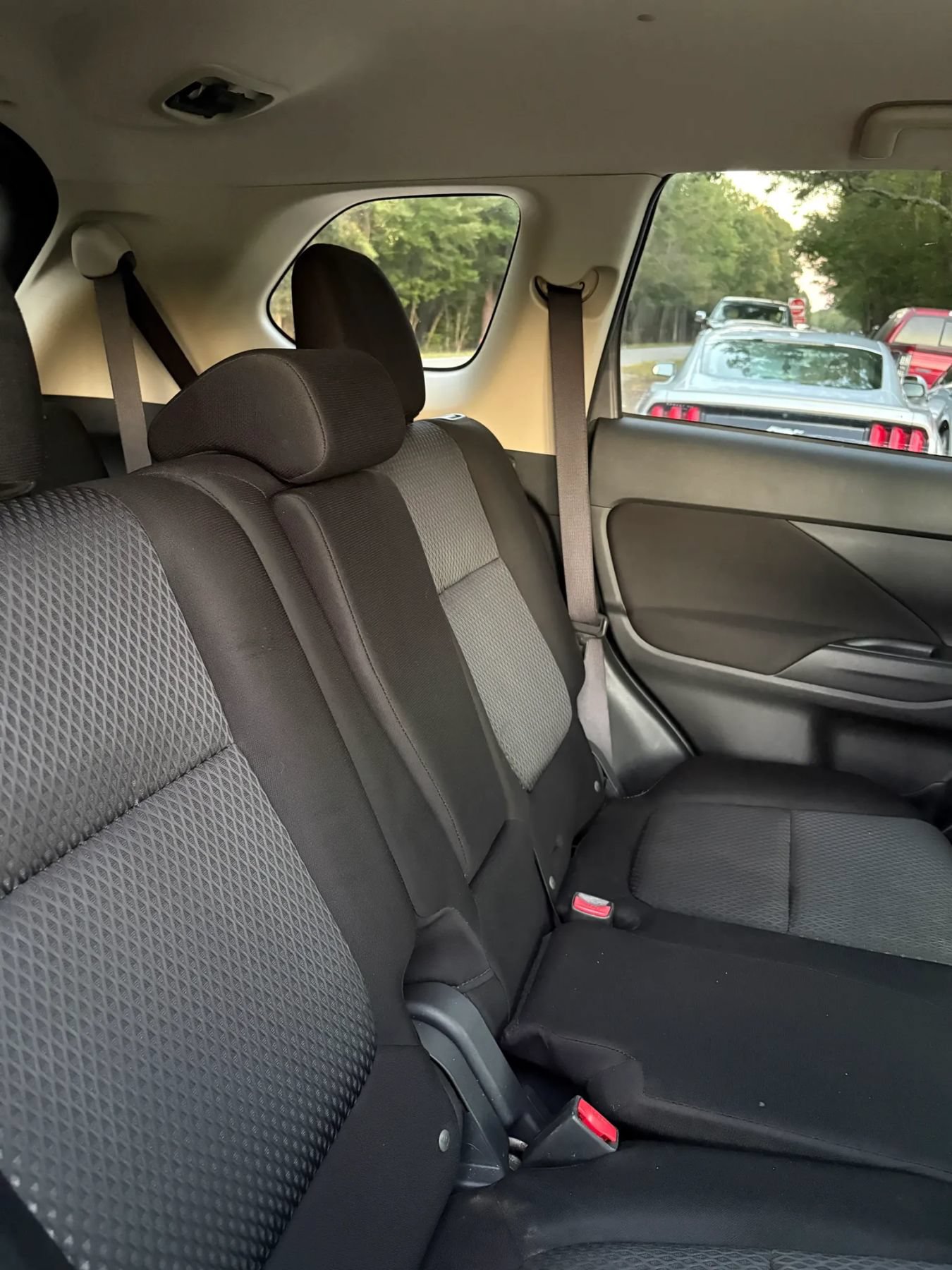 Used 2018 Mitsubishi Outlander ES AWD/4WD image 24