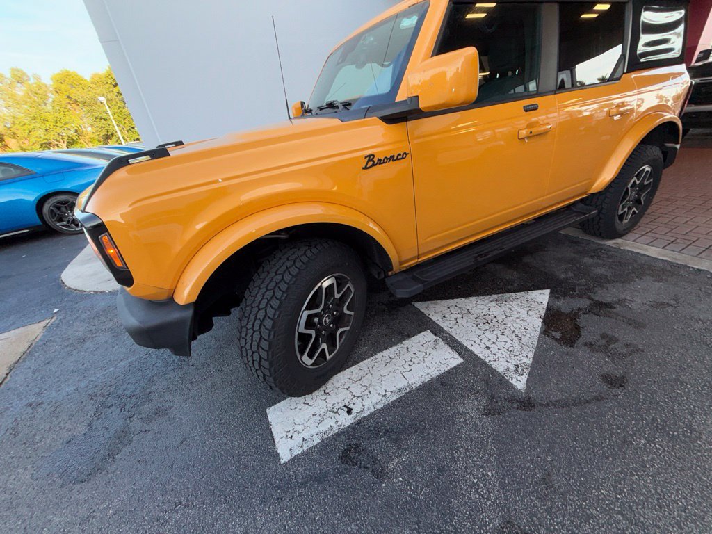 Used 2021 Ford Bronco Outer Banks AWD/4WD image 7