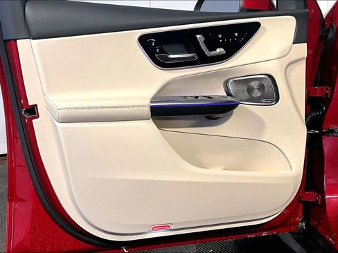 New 2026 Mercedes-Benz GLC 300 4MATIC image 11