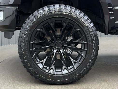 Used 2024 Ford F150 Lariat AWD/4WD image 10