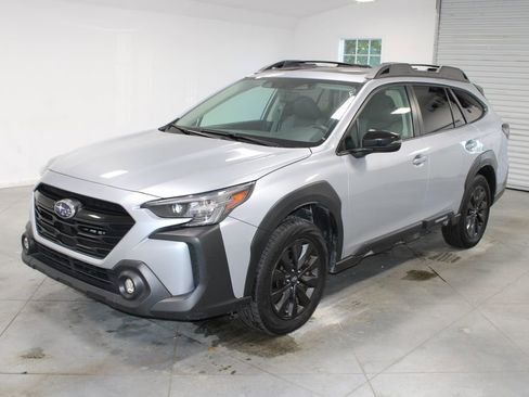 Used 2025 Subaru Outback Onyx Edition AWD/4WD image 4