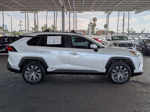 Used 2023 Toyota RAV4 XLE Premium AWD/4WD image 5