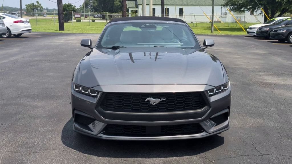 Used 2024 Ford Mustang Premium RWD image 3