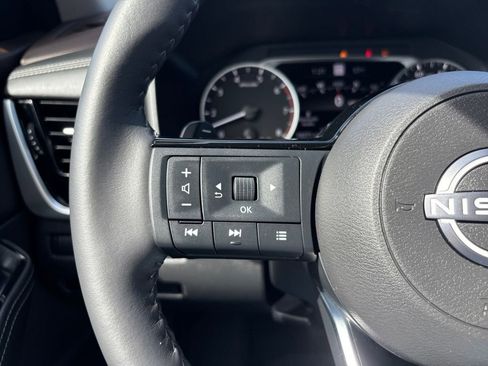 Used 2023 Nissan Rogue SL w/ SL Premium Package AWD/4WD image 19