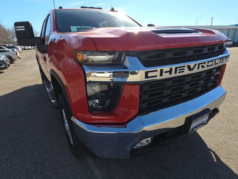Certified 2022 Chevrolet Silverado 3500 LT w/ Convenience Package image 12