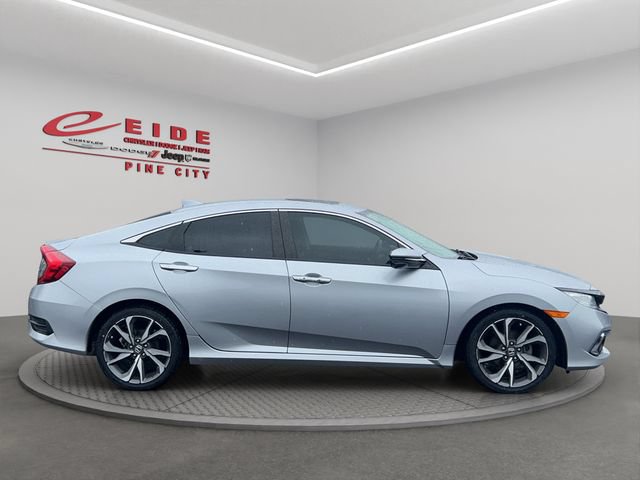 Used 2020 Honda Civic Touring image 11