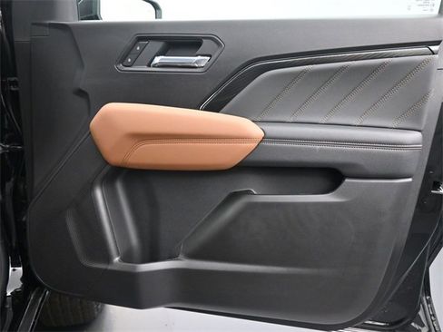 New 2025 GMC Canyon AT4 image 20