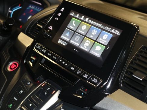 Used 2024 Honda Odyssey Sport image 61