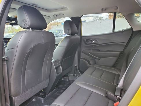 Used 2024 Chevrolet Trax ACTIV w/ Sunroof Package FWD image 11
