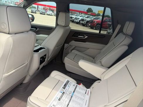 New 2026 GMC Yukon Denali w/ Sun & Power Step Package AWD/4WD image 11