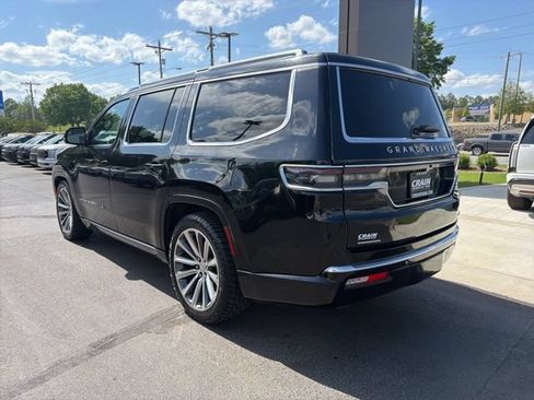 Used 2023 Jeep Grand Wagoneer Series II AWD/4WD image 5