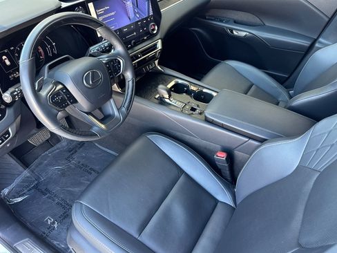 Certified 2024 Lexus RX 350 Premium w/ Convenience Package FWD image 4