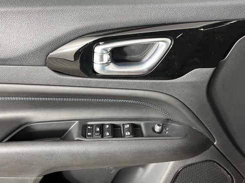 New 2026 Jeep Compass Limited image 20