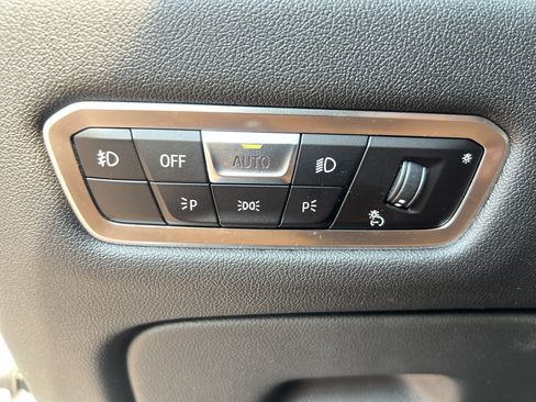 Used 2021 BMW X5 sDrive40i w/ Premium Package RWD image 39