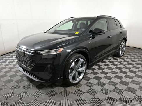 New 2025 Audi Q4 e-tron Prestige image 26