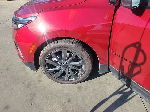 Used 2023 Chevrolet Equinox RS w/ RS Leather Package image 13