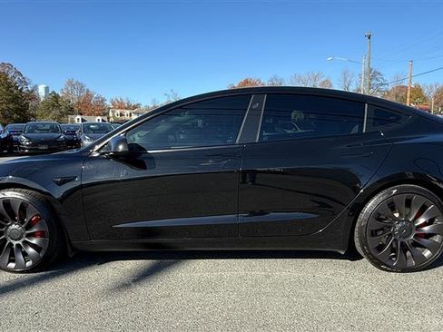 Used 2023 Tesla Model 3 Performance image 2