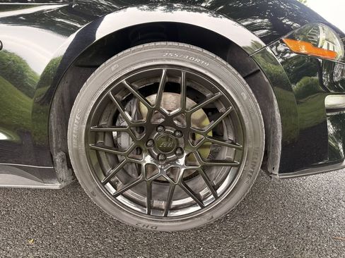 Used 2018 Ford Mustang GT RWD image 22
