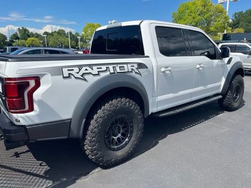 Used 2018 Ford F150 Raptor w/ Equipment Group 802A Luxury AWD/4WD image 3