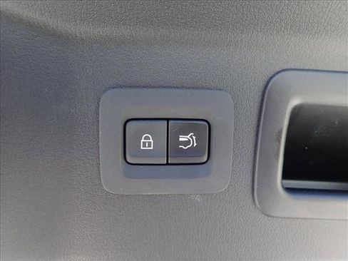 Used 2024 MAZDA CX-90 Plug-In Hybrid w/ Preferred AWD/4WD image 9