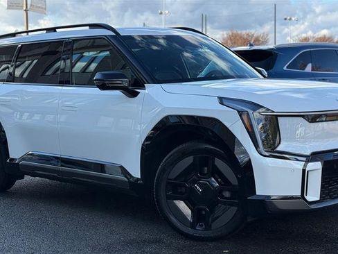 Used 2025 Kia EV9 GT-Line image 6