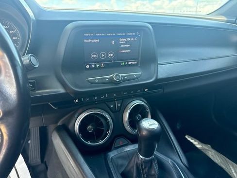 Used 2020 Chevrolet Camaro LT RWD image 17