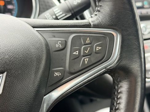 Used 2016 Chevrolet Malibu LT image 10