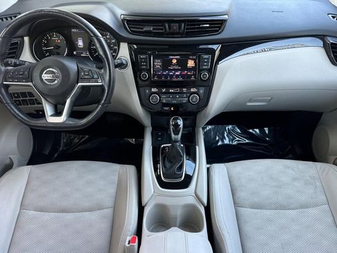 Used 2022 Nissan Rogue Sport SV w/ Technology Package AWD/4WD image 27