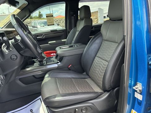 Used 2022 Chevrolet Silverado 1500 ZR2 w/ Technology Package AWD/4WD image 11