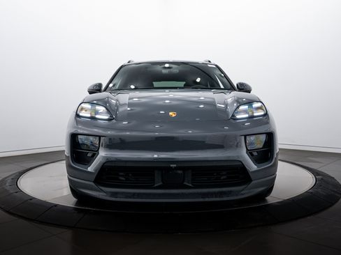 New 2026 Porsche Macan 4 Electric AWD/4WD image 10