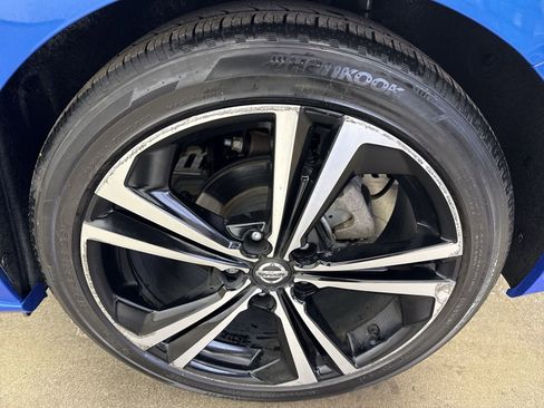 Certified 2023 Nissan Sentra SR w/ SR Premium Package image 6