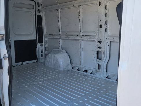 Used 2025 RAM ProMaster 3500 w/ Convenience Group FWD image 17
