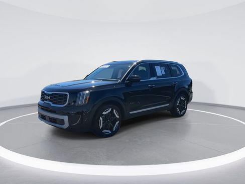 Used 2024 Kia Telluride S w/ S Sunroof Package FWD image 4