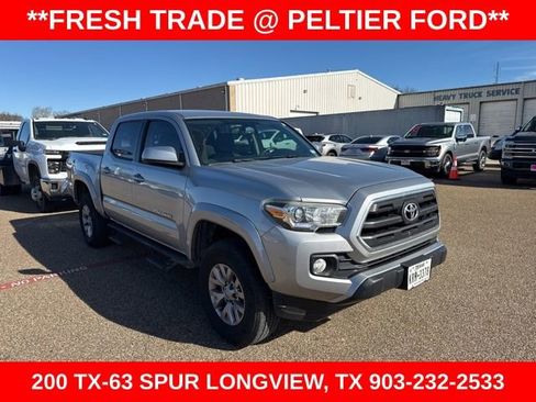 Used 2017 Toyota Tacoma SR5 image 1