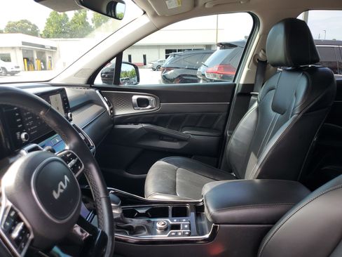 Used 2023 Kia Sorento SX FWD image 17