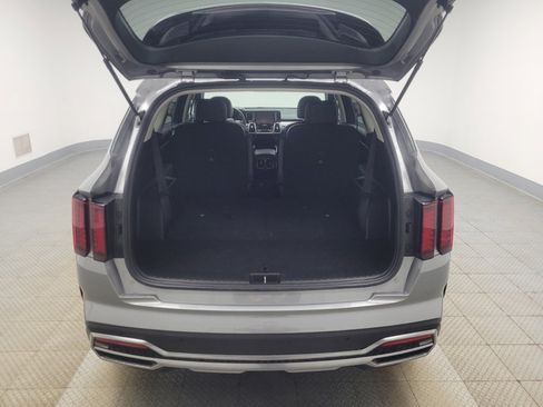 Used 2021 Kia Sorento S image 29