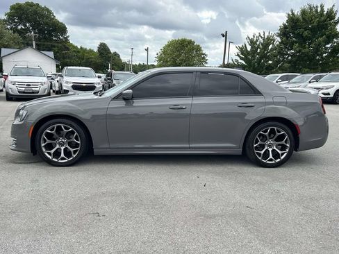 Used 2018 Chrysler 300 S w/ S Model Appearance Package RWD image 9