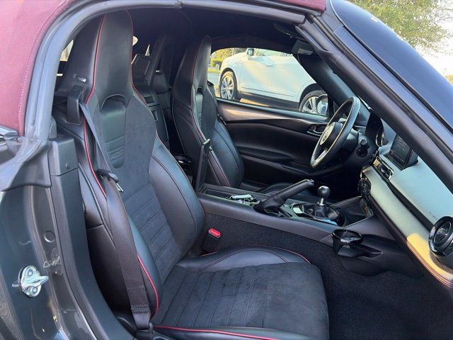 Used 2018 MAZDA MX-5 Miata Club w/ Brembo/BBS Recaro Package RWD image 13
