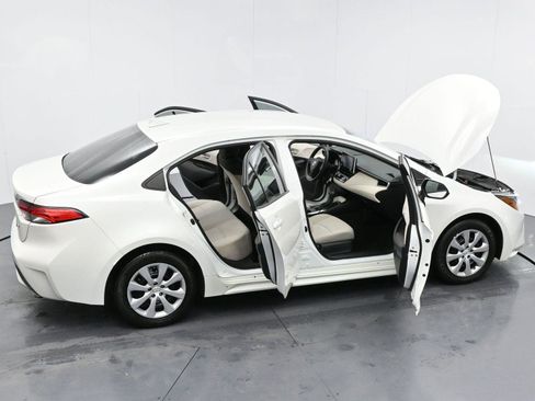 Used 2021 Toyota Corolla LE image 36