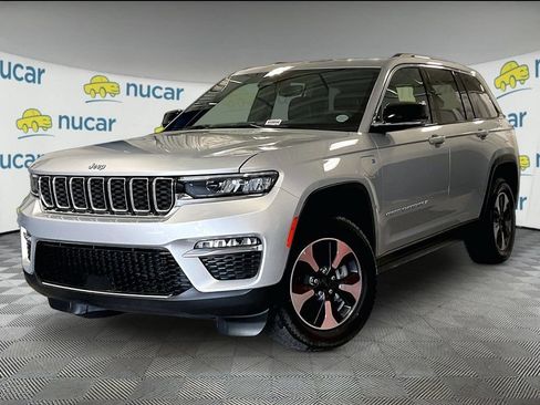 Used 2024 Jeep Grand Cherokee Limited 4xe AWD/4WD image 3