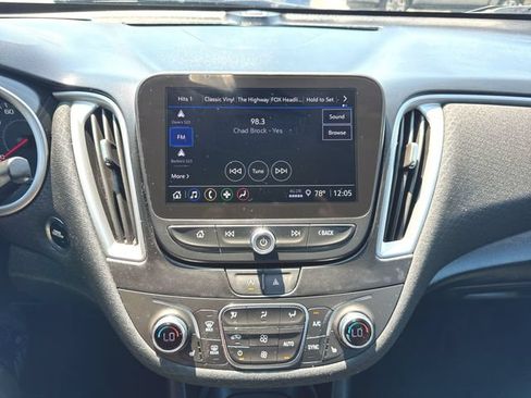Used 2024 Chevrolet Malibu LT FWD image 13
