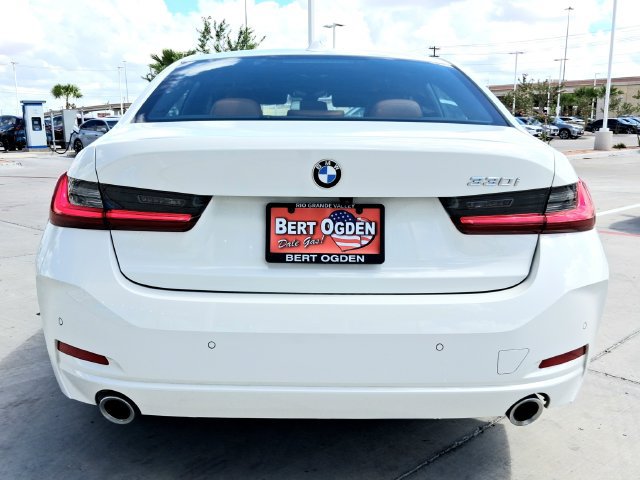 New 2026 BMW 330i Sedan w/ Premium Package RWD image 6