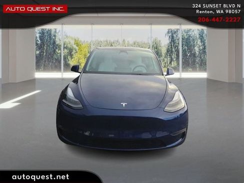 Used 2023 Tesla Model Y Long Range image 2