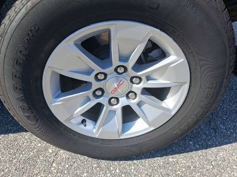 Used 2025 GMC Sierra 1500 Pro w/ Pro Value Package RWD image 15
