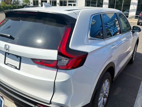 Used 2026 Honda CR-V EX image 6