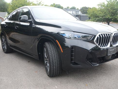 Used 2025 BMW X6 xDrive40i image 9