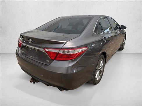 Used 2015 Toyota Camry SE FWD image 5