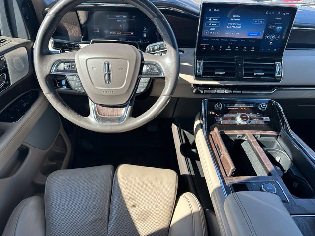 Used 2023 Lincoln Navigator L Reserve AWD/4WD image 19